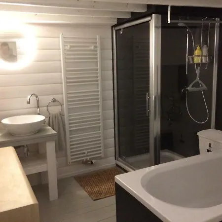 Holiday home Chard'heureux Sauna En *